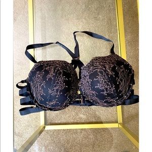 Victoria’s Secret Push up strappy bra